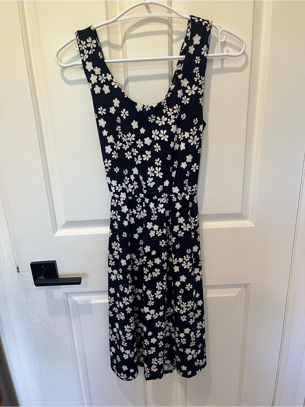 Women’s Navy Floral Scoop Neck Dress